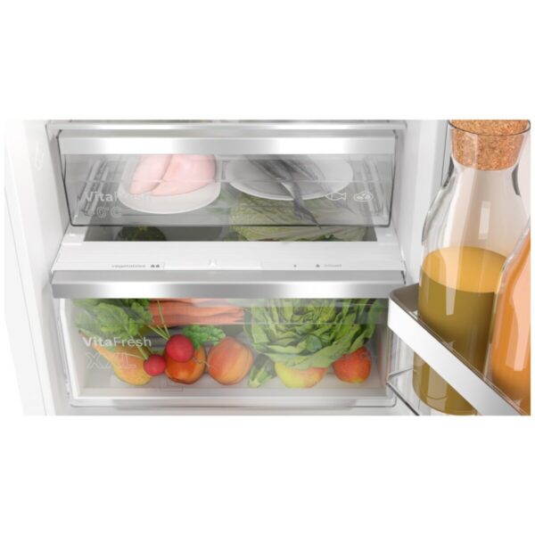 bosch-serie-6-lodowka-z-dolnym-zamrazalnikiem-do-zabudowy-177-2-x-55-8-cm-zawias-plaski-z-soft-close-kin86adb0-04 Lodówka do zabudowy z dolnym zamrażalnikiem Bosch KIN86ADB0 Serie 6