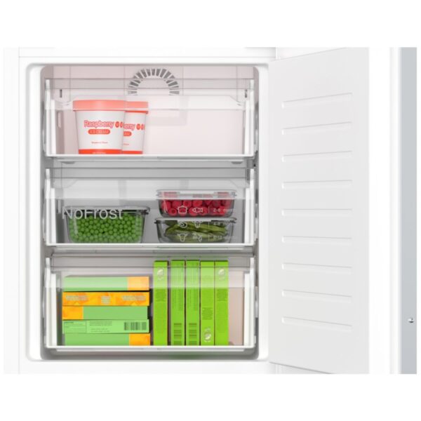 bosch-serie-6-lodowka-z-dolnym-zamrazalnikiem-do-zabudowy-177-2-x-55-8-cm-zawias-plaski-z-soft-close-kin86adb0-05 Lodówka do zabudowy z dolnym zamrażalnikiem Bosch KIN86ADB0 Serie 6