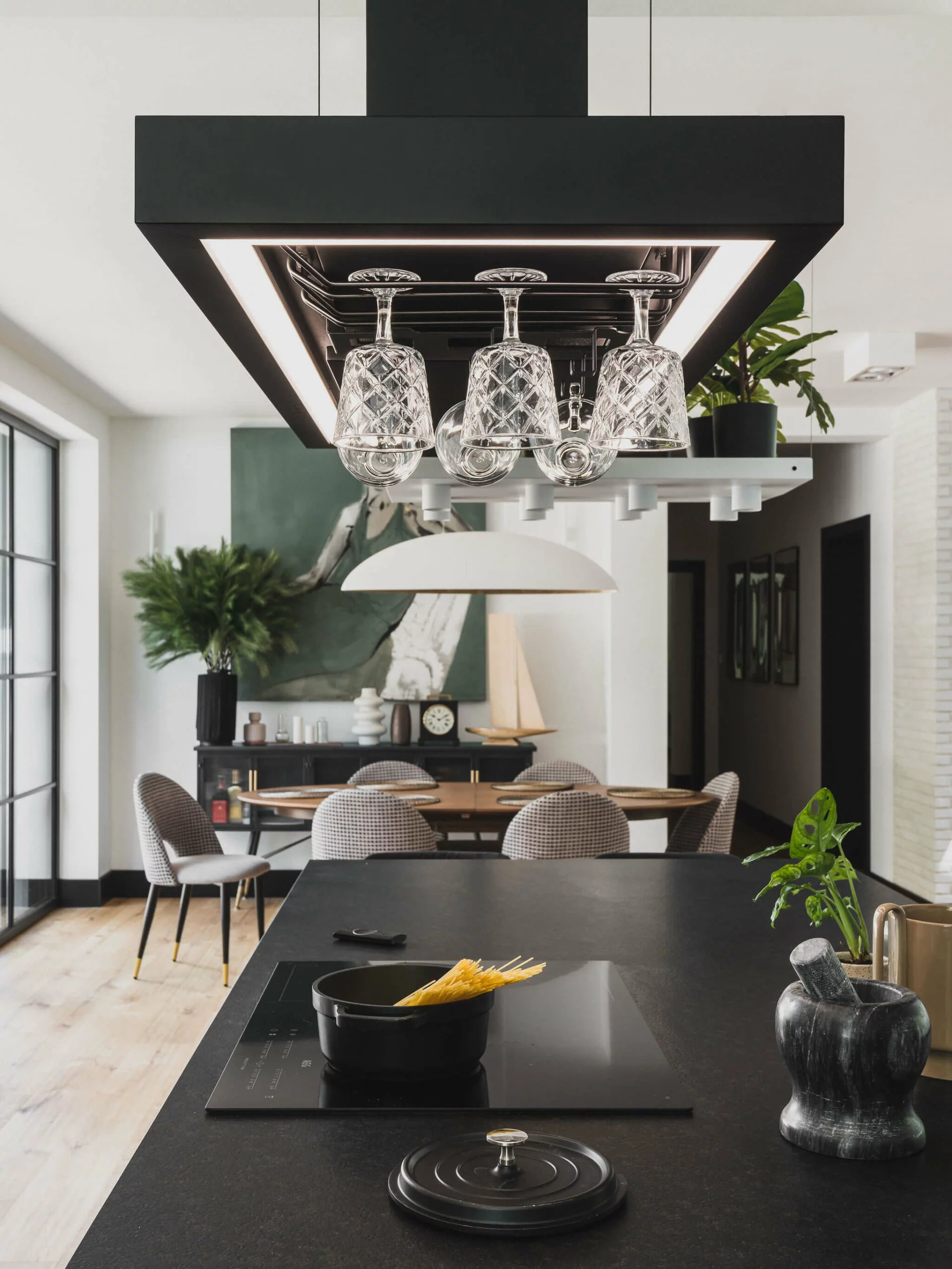 Okap wyspowy Minimal 2 czarny bez haczyków 120cm CIARKO CDW1202C - obrazek 4